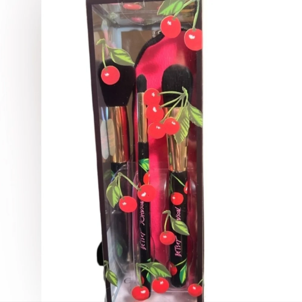 Betsey Johnson Cherry Cosmetic Brush Kit - Picture 3 of 8